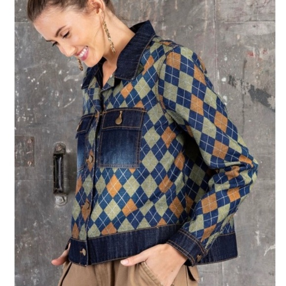 The LUCY Retro Denim Jacket - Picture 1 of 4